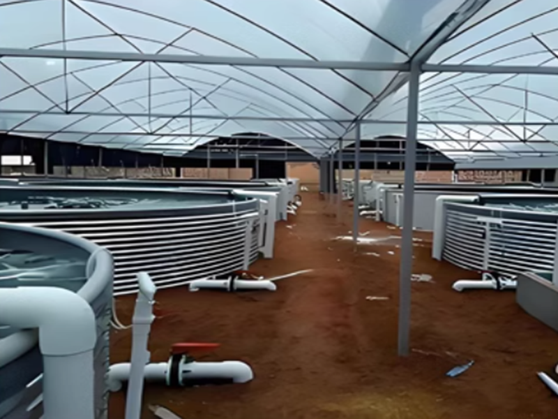 7. Water level control, connected to the external water outlet