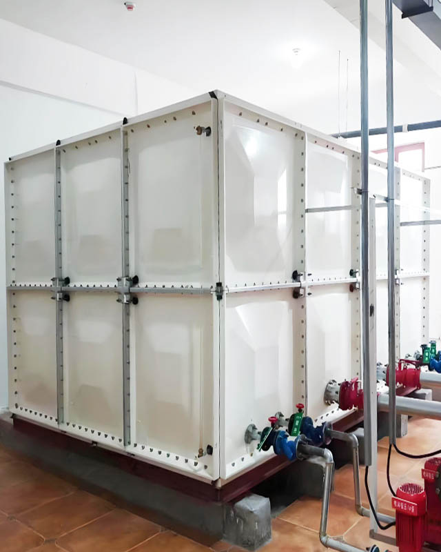 GRP Sectional Water Tank