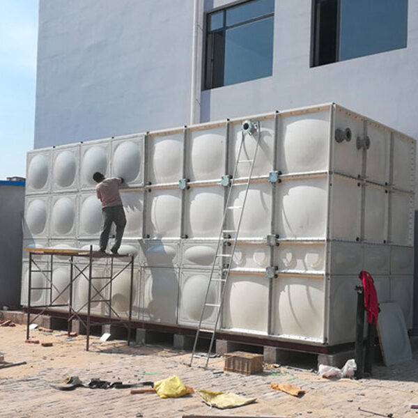 Insulating GRP Water Tank